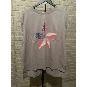 Fantastic Fawn Grey TShirt Distressed Star Rhinestone Fringe Sleeve Size S